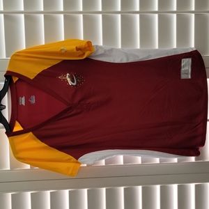 Cleveland Cavaliers women's XXL top.  Maroon, yellow, white Majestic Fan Fashion